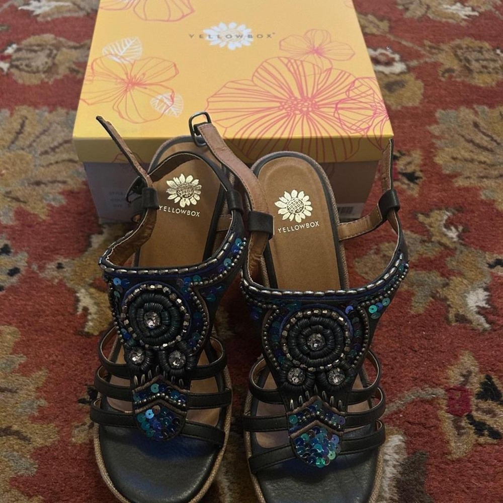Yellow Box Footwear Women's size 9 Yula Black 21102 Embellished Wedge heels